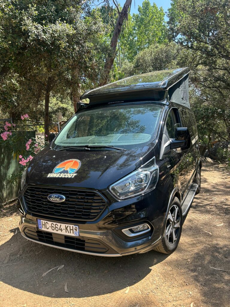 Home Van & Scoot location van aménagé en corse du nord