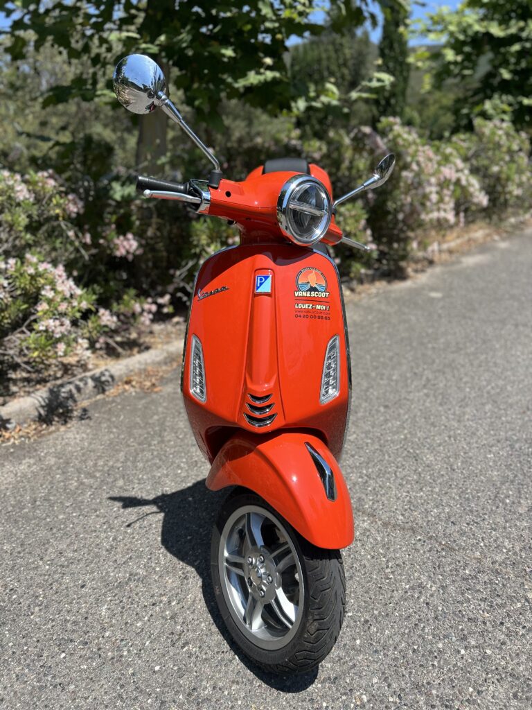 Home Van & Scoot location vespa en corse